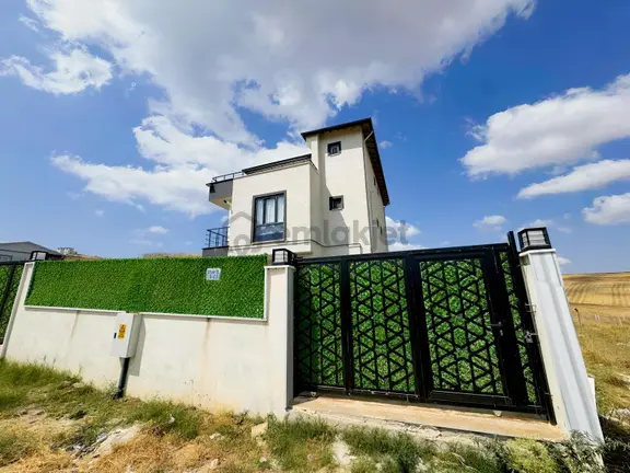 Re/max Kıyı'dan İskanlı Dereağzı'nda Hayalinizdeki Villa 2