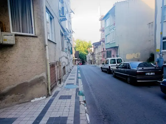 Çarşıya Yakın Masrafsız 3+1 Ara Kat Satlık Daire Ayça Emlak 2