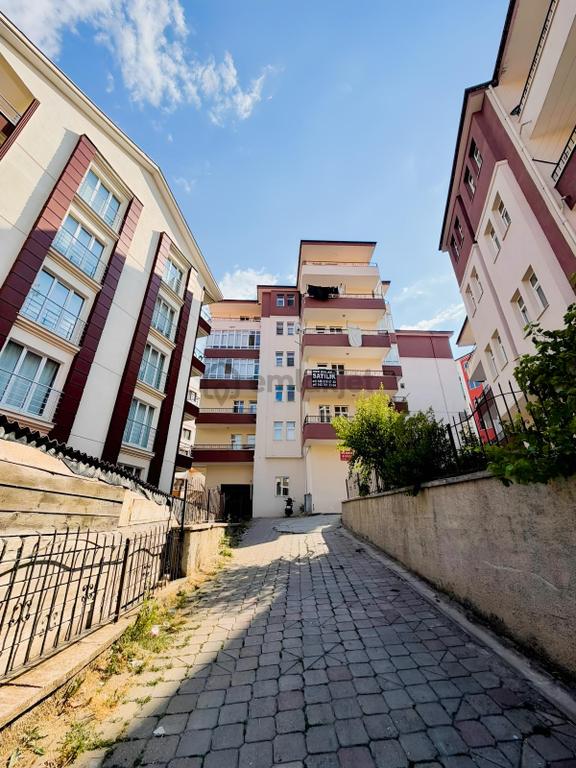 Mes Emlak'tan Kaçırılmayacak Satılık 3+1 Site Dairesi 2