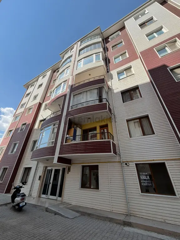 Mes Emlak'tan Fatih Mahallesinde 2+1 Kupon Kiralık Daire 1