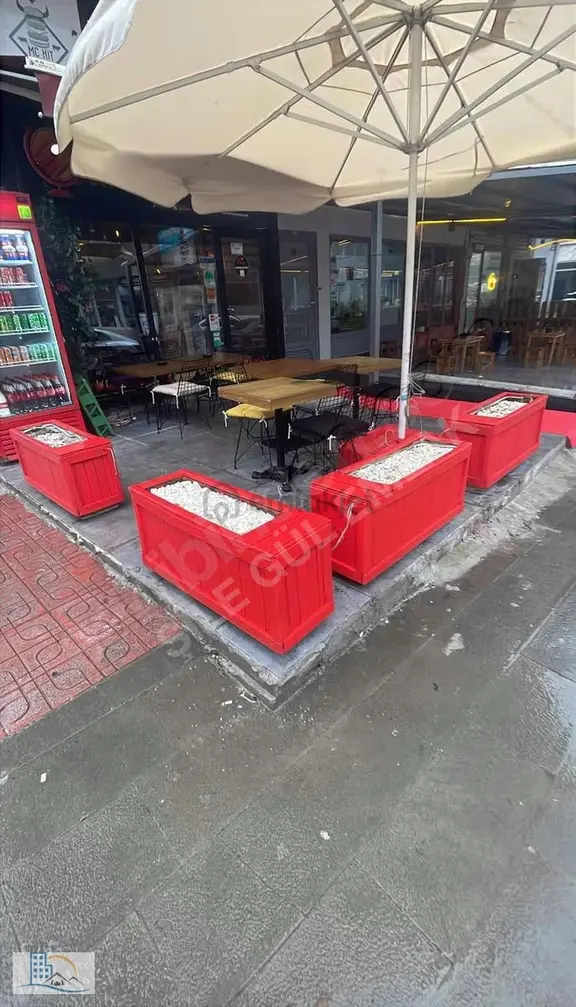 Cadde Üzeri Köşe Konumda | Aylık 1m Cirolu Devren 1