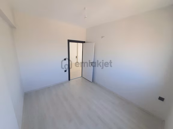 Kozan Yolunda 2+1 Satılık Uygun Daire 2