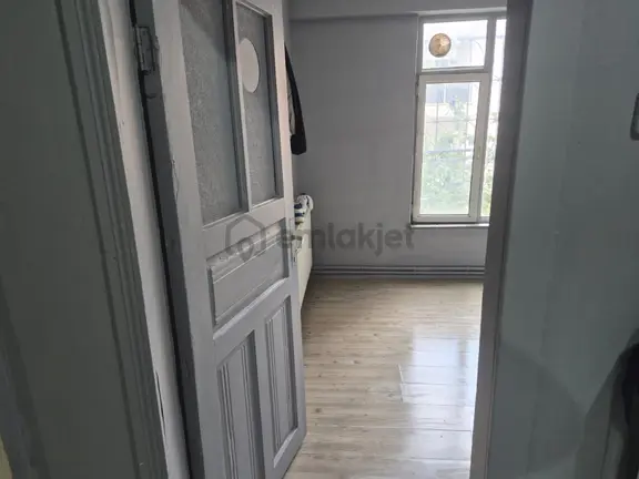 El Es Gayrimenkul'den Nurtepe'de Metroya Yakın Bahçe Katı 1+1 2