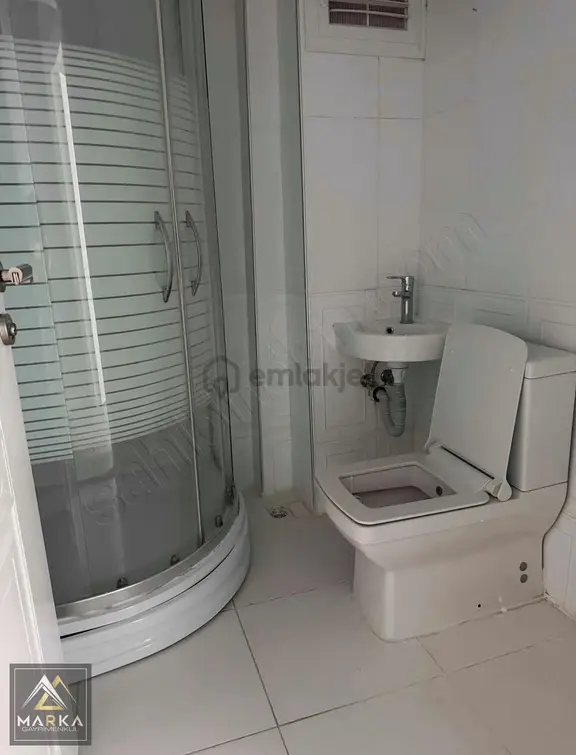 Marka'dan Şehir Hastanesine Yürüme Mesafesinde 1+1 Daire 2