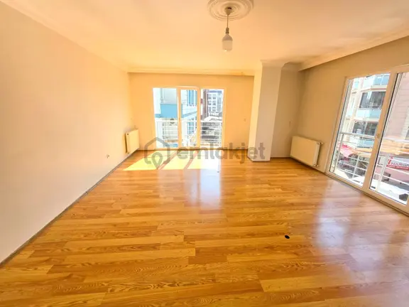 Tuzla Yayla Mahallesi Merkezde Güzel Konumda 3+1 Kiralık Daire 2