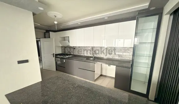 Ufuktepe Karakolu Yakını Açık Cepheli 3+1 Lüx Yapılı 1