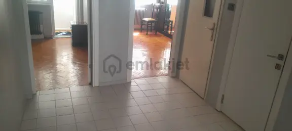 Çift Balkonlu Kombili Masrafsız Kiralık Daire 2