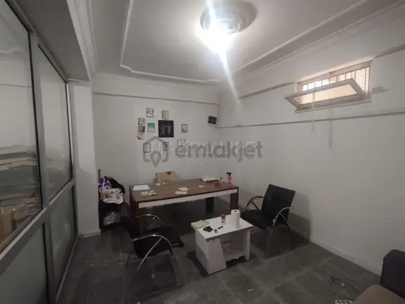 Makro Life Gayrimenkul'den Malabade Otel Arkasında Fırsat Satılık Dükkan 1