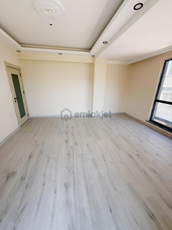 Göktürk'den Marmaracık Gölet Karşısı Site İçersinde 2+1 Daire 1