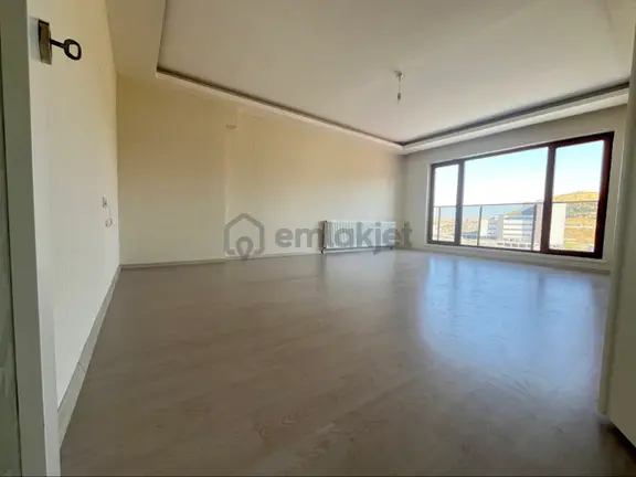 Karapürçek Mah Site İçerisinde 4+1 180 M2 Emsalsiz Full Yapılı Oturuma Hazır Lüks Daire !! 2