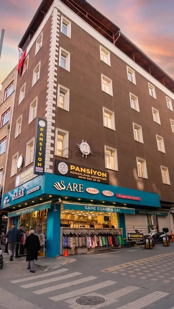 Isparta Merkezde Aktif İşletmeli Satılık Otel Binası... 1