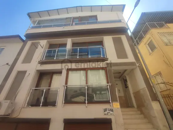 Korutürk Mahallesi'nde Yatırım Fırsatı!!!5 Katlı Genç Bina 2 Daire Fiyatına 2