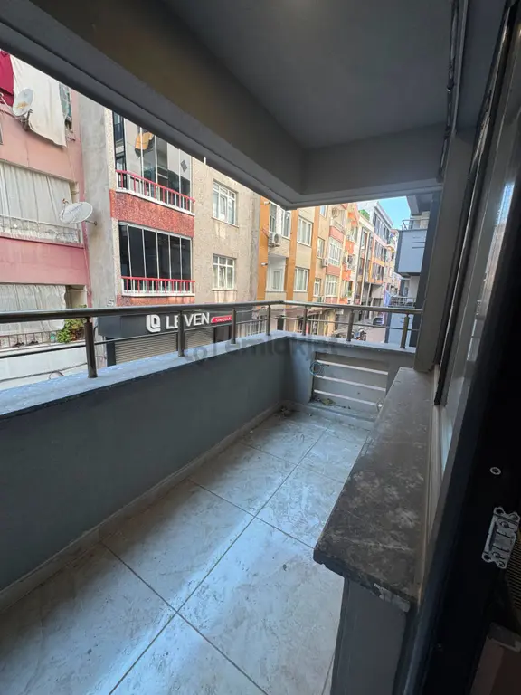 Avrasya Hastanesi Arkası Sıfır 3+1 Balkonlu Daire 2