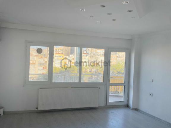 İnönü Cadde Üzeri 2+1 Lüx Asansörlü Arakat Manzaralı Daire 2
