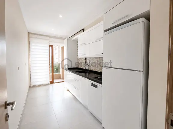 Çiğli Atatürkte Merkezi Konumda 3+1 | 100 M² Net | Otoparklı 1
