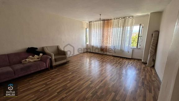 Köroğlu Mah 3+1/110 M2 Kiracılı Satılık Daire 1
