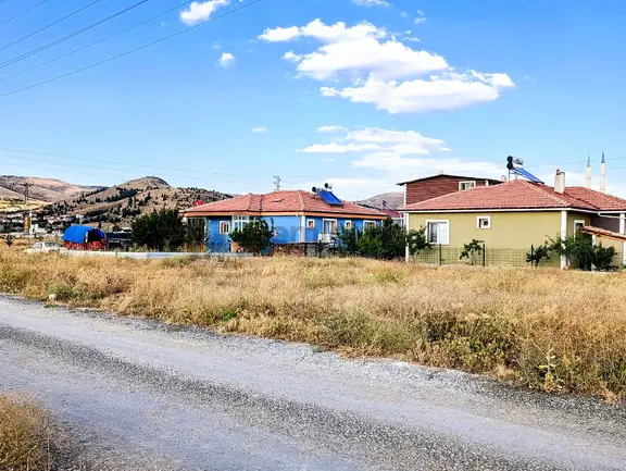 İmarlı Tek Tapu Yaylalık Arsa Ulukışla Cumhuriyet Mah 2