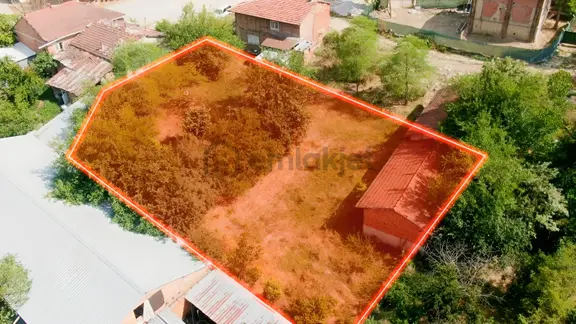 Özlüce'de İmarlı Arsa 574m2 Yol+su+elektrik Mevcut Tek Tapu 1