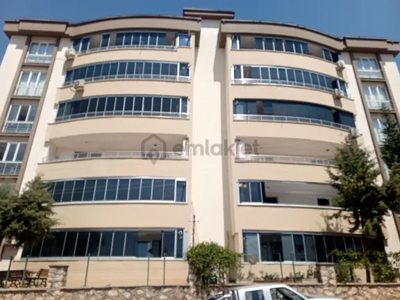 Maraşpark Civarı Kiralık 4+1 Geniş Ve Ferah Lüks Daire 1