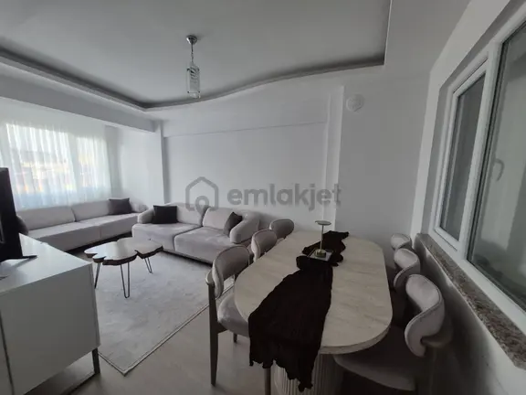 Acil Satılık Yıldız Caddesi 3+1 Doğalgazlı Asansörlü Otoparklı 2
