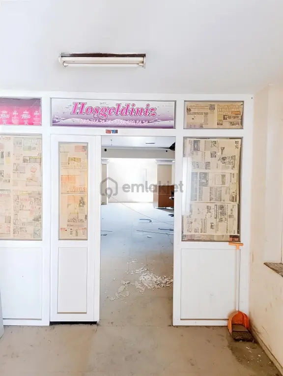 Gho Life Ofisinden Eski Efes Düğün Salonu Satılık Dükkan 2