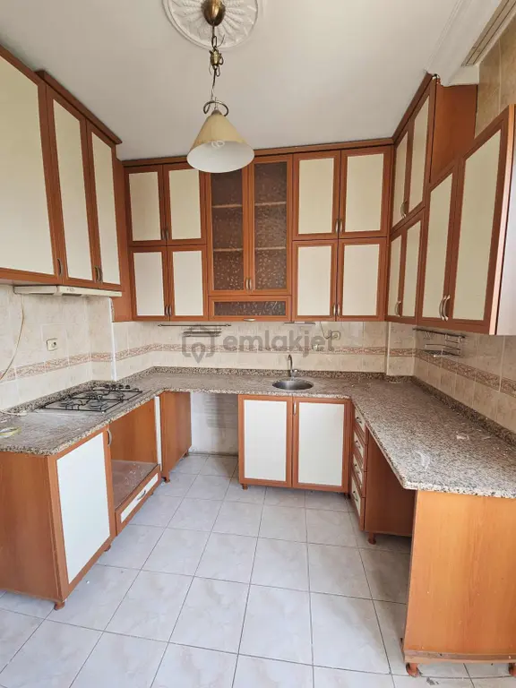 Kepez Karşıyaka Mah. Kiralık Daire 3+1 3.kat 180m2 3 Adet Balkon 1