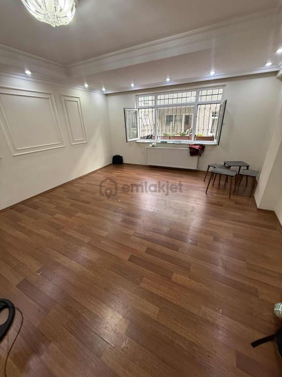 Tek Doğan'dan Kiralık 3+1 Daire 1.kat 15 Yıllık 1