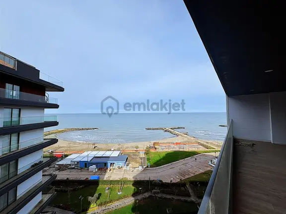 Kayı Trabzon'da Denize Sıfır Prestijli Satılık Rezidans 2