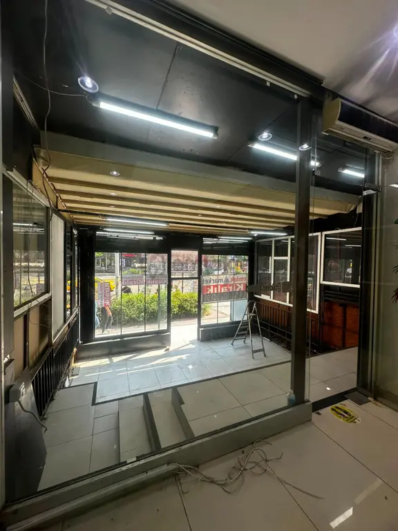 Adana Turgut Özal Bulvarında Cadde Üzerinde Güzelyalı Mahallesi 106 M² Satılık Dükkan 2