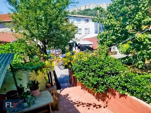 Sariyer Fsm Mahallesinde Nezih Muhitte Bahçeli Giriş Kati 1