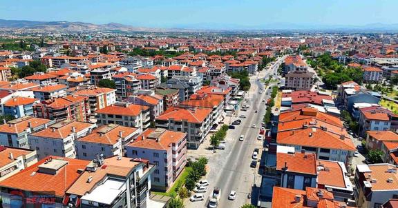 Re/max İnci'den Toygar Mah. Damla Sitesinde Geniş Satılık 2+1 Daire 2