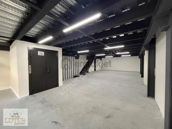 İgtot 15. Blok Asansörlü Katlı 340 M2 Kiralık Dükkan 1