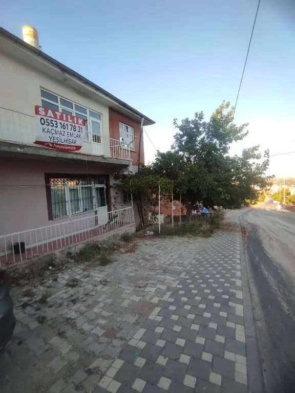 Kaçmaz Emlaktan Yeşilhisarda Satılık Daire Kooperatif Evlerinde 2