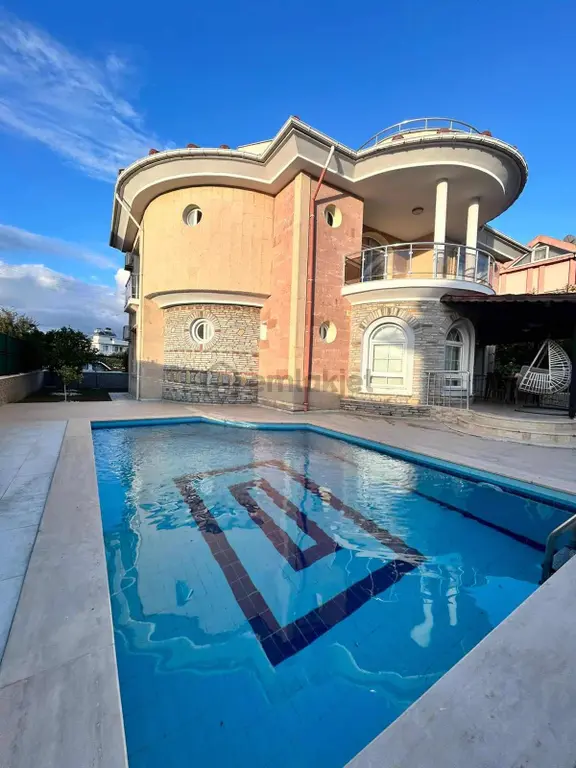 Muğla Dalaman Karaçalı Mah Satılık Eşyalı 5+1 Müstakil Villa 1