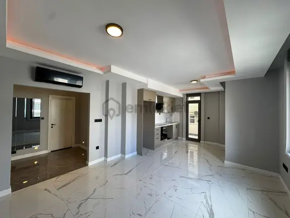 Alanya Oba Gölde 1+1 Denize 250 Metre Muhteşem Lokasyon Satılık Daire 2