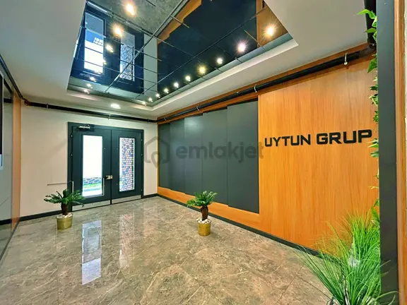 Uytundan Edremitte Lüks Site Kapalı Otoparklı 4+1 Satılık Daire 1