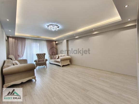 Güneşevlerin Merkezinde Geniş Süper Lüks 4+1 Daire 1
