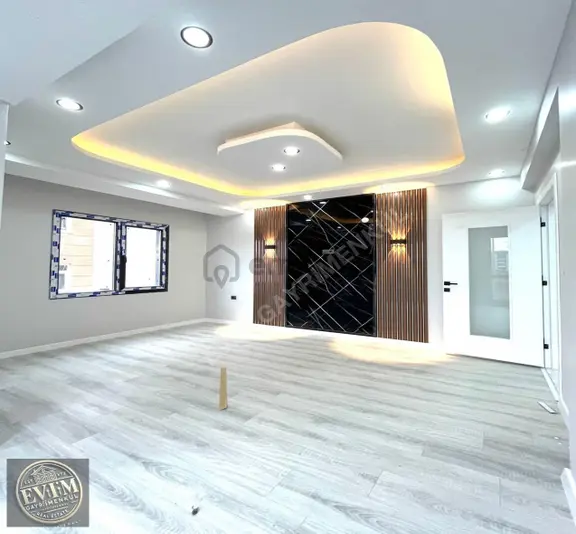 Tepe Bölgesinde Kombi+ankaste+cambalkonlu Lüks 2+1 Satılık Daire 1