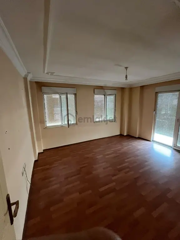 Sarılar Merkez Halk Ekmek Arkası 100 M2 2+1 Arakat Daire 1