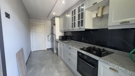 Beylikdüzü Kavaklı Site İçerisinde Kiralık Daire 2