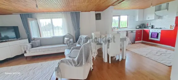 Karapürçek'te 800 M2 Arsa İçinde Satılık Müstakil Daire 2