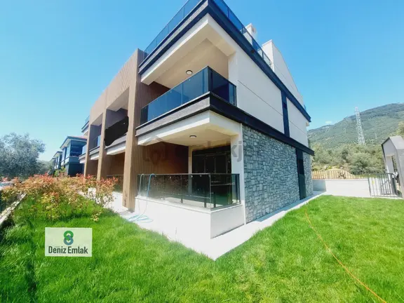 ∞ Deniz Den ∞ Altınoluk Da Denize Yakın Ferah Satılık 3+1 Villa 1
