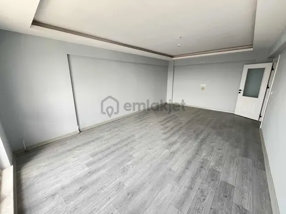 Sitede 13.katta Panoramik Ankara Manzaralı Teras Balkonlu Daire. 1