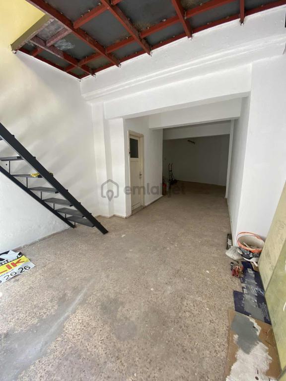 Ersoydan Kafeler Sokağında 50-55 M² Batar Katlı Dükkân 1