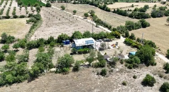 Denizli Serinhisar Ayazda Satılık İçinde 2+1 Evi Olan Bağ 2