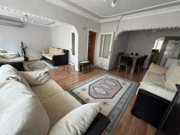 Umurbeyde Manzaralı İçi Yenilenmiş Tertemiz 3+1 Satılık Daire 2