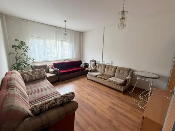 Mertcan'dan Hilal Konutlarında Eşyalı Ara Kat Balkonlu 1+1 Daire 1