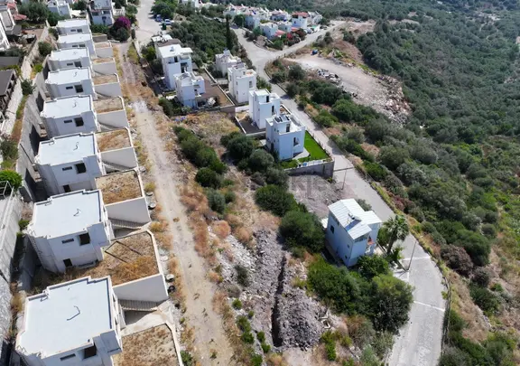 İnşaata Hazır Projeli Boğaziçi'nde Satılık Arsa 2