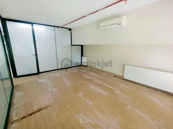 Varyap Meridian D Blok'ta 50 M² Kiralık Ofis 2