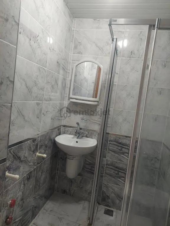 Reşatbey'de Satılık 40m2 Doğu Cepheli 4katlı Binanın 2.katı Balkonlu 1+1 Daire 2700.000tl Pazarlık. 2